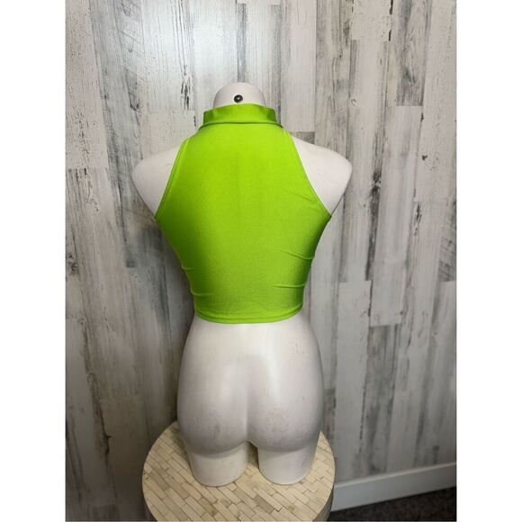 Green crop top - Picture 2 of 6